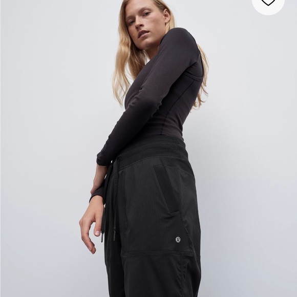 Dance Studio Mid-Rise Pant - Picture 3 of 9